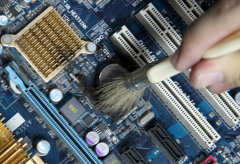 浅析雨林木风Win7电脑清理灰尘的技巧