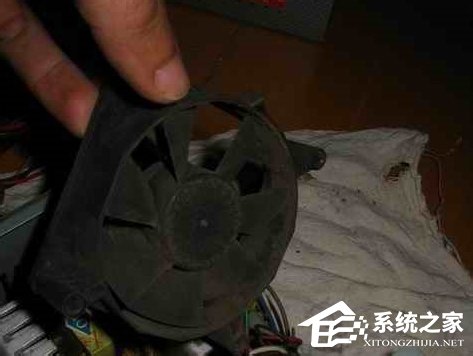 如何解决电脑电源风扇声音大的问题?