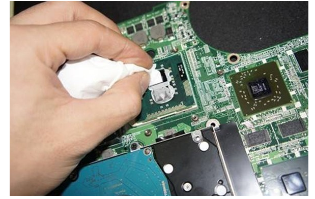 笔记本电脑黑屏怎么办?