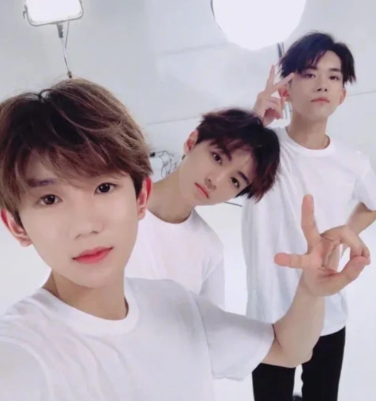 TFBOYS10周年演唱会门票在哪里买?在哪里举行几月份?多少钱?